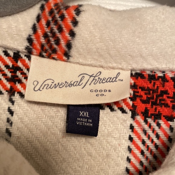Universal Thread Shacket…size XXL - Picture 3 of 4